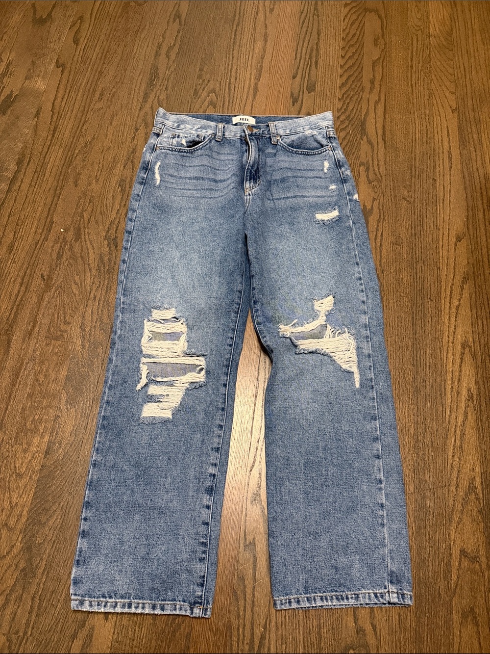 Distressed Light Blue Boyfriend Jeans — Relaxed Fit